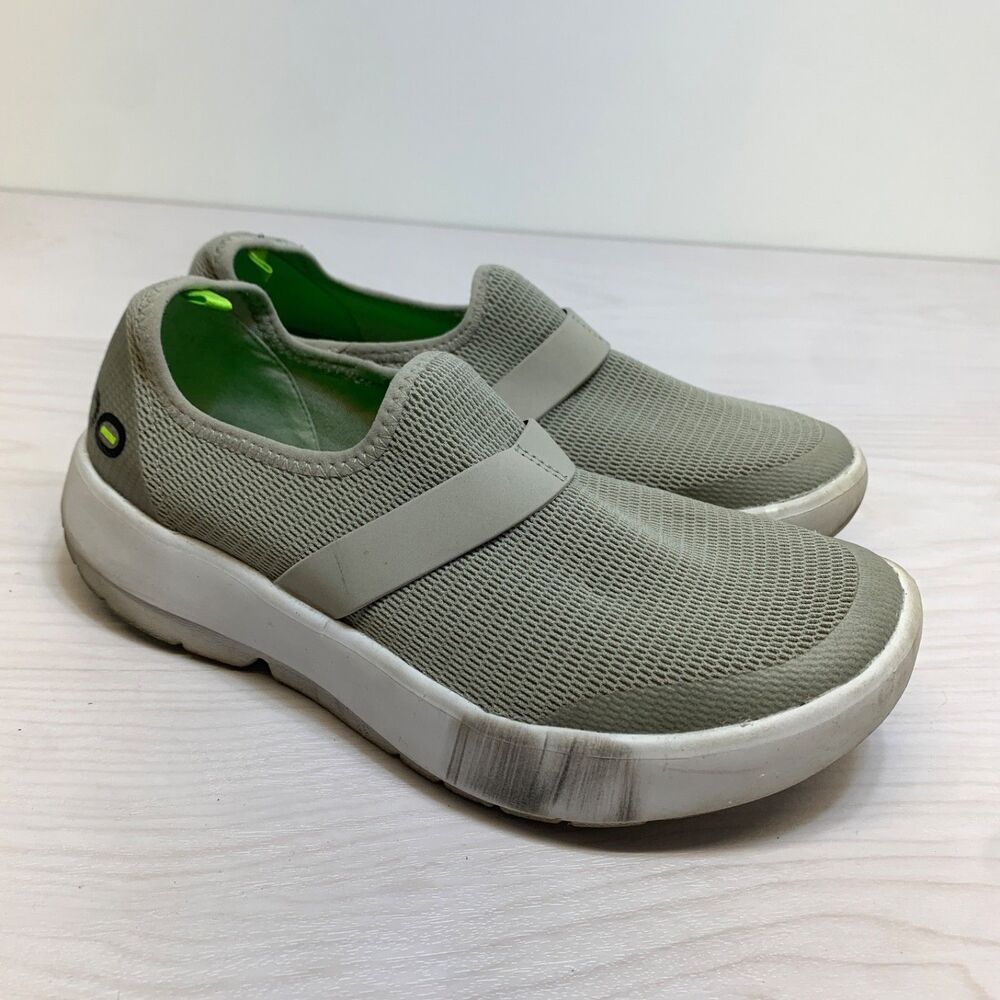 Oofos OOmg eeZee Low Slip On Recovery Shoes Womens US 7 Gray Mesh